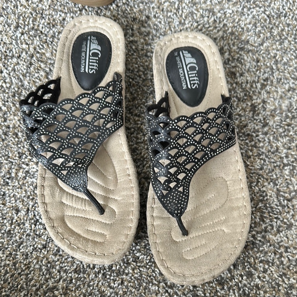 White Mountain Black Sandals with Woven Design